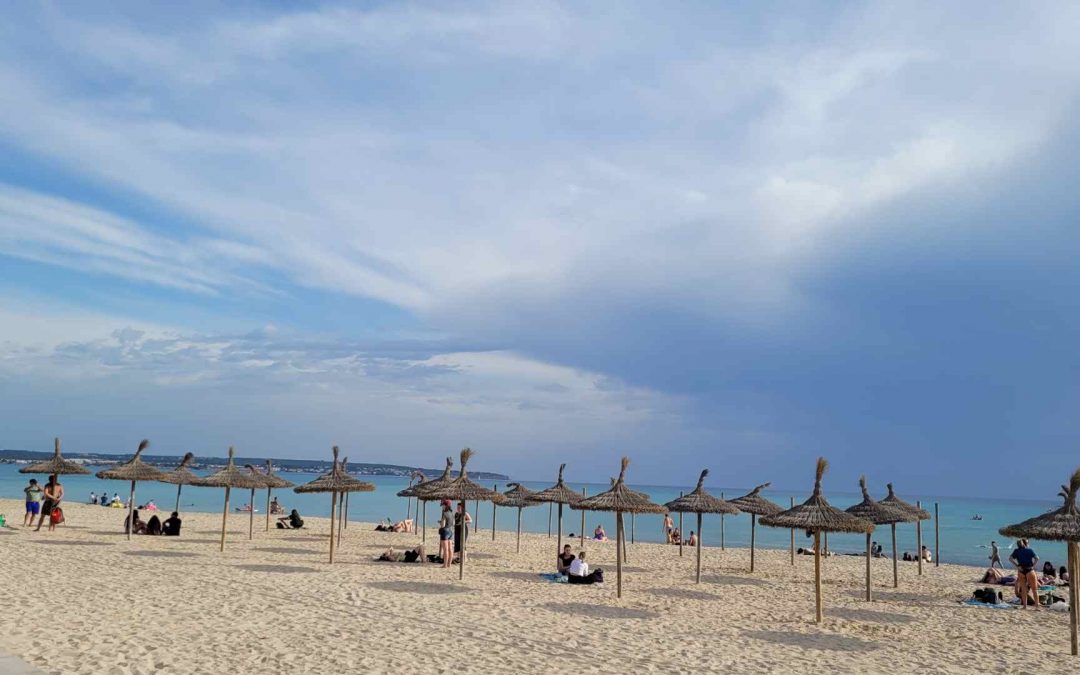 Weiter keine Liegen an der Playa de Palma